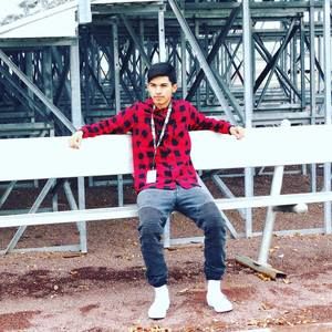 Meet your Posher, Julio